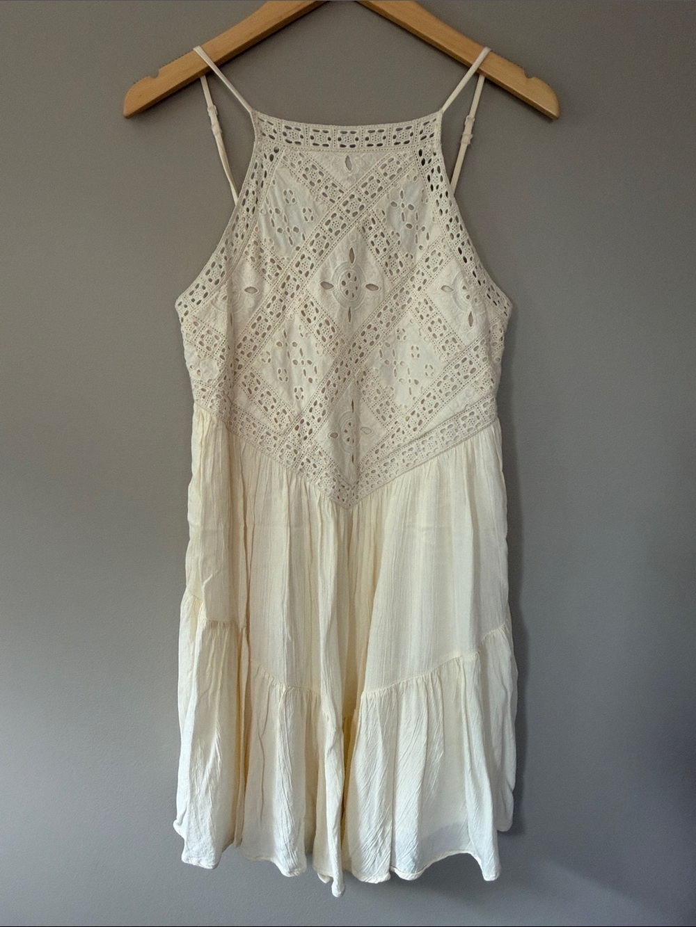 American Eagle Boho Eyelet Flowy Mini Dress Small Cream Cottage Flowy‎